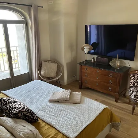 Вилла Medaillon, Sur La - Mesnil Val Криэль-сюр-Мер